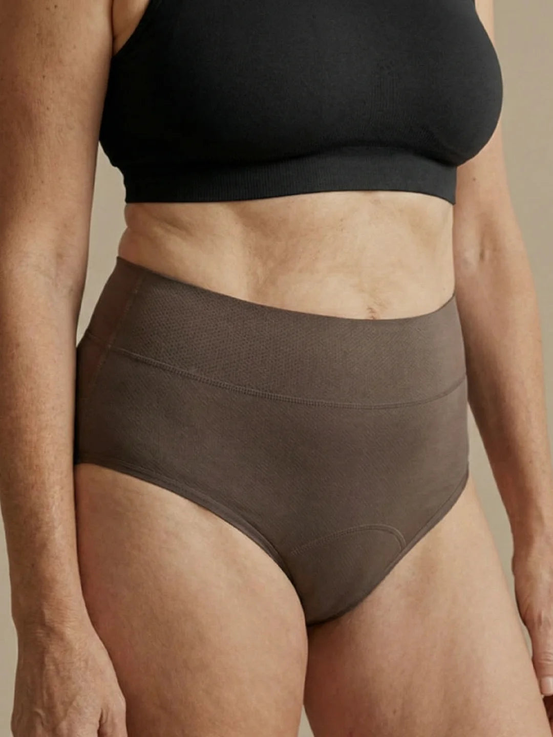 Huggster Brief | 100% lækagesikker, dag & nat | Sort | Menstruationstrusser