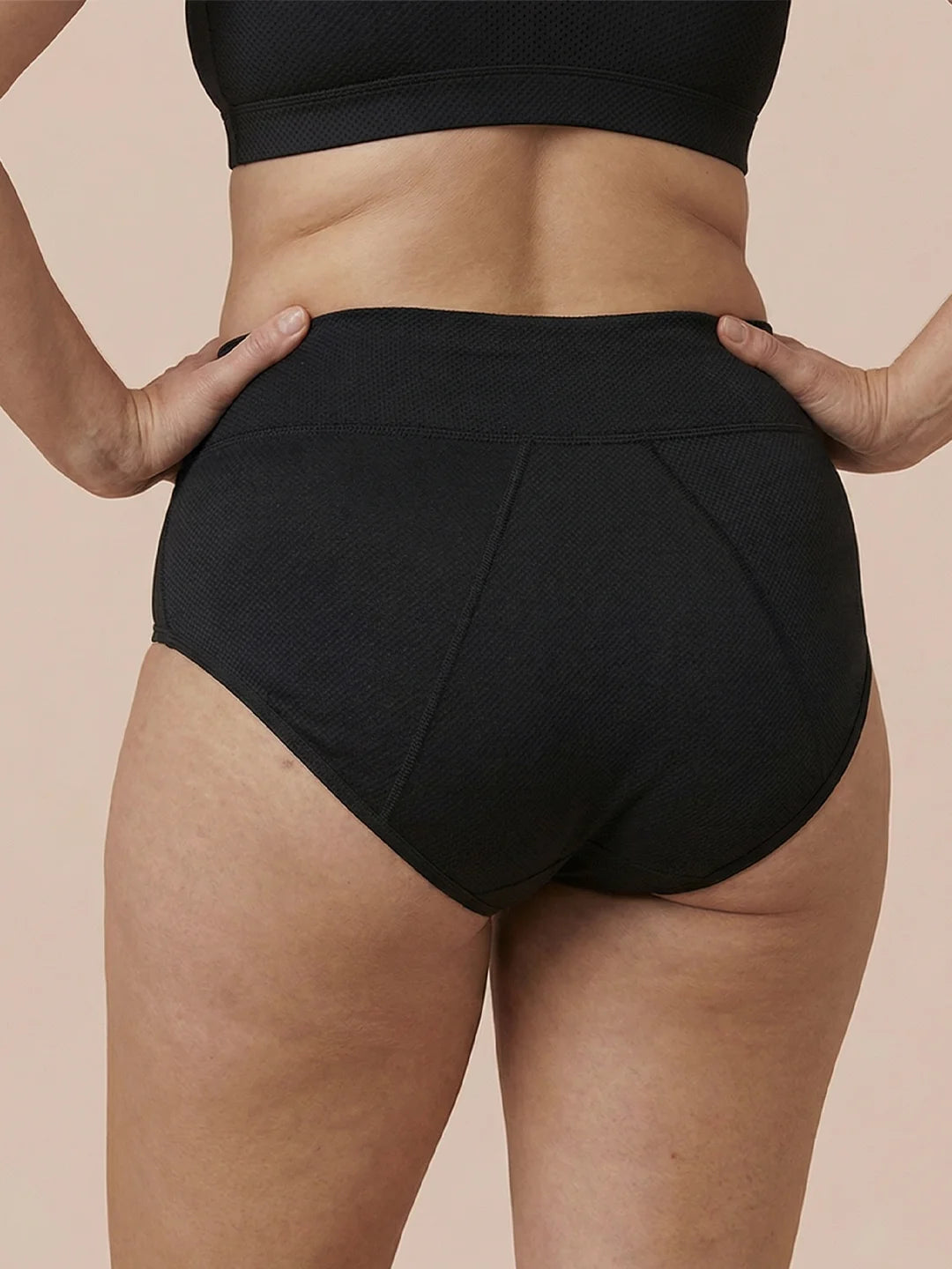 Classic Brief | 100% lækagesikker, dag & nat | Sort | Menstruationstrusser