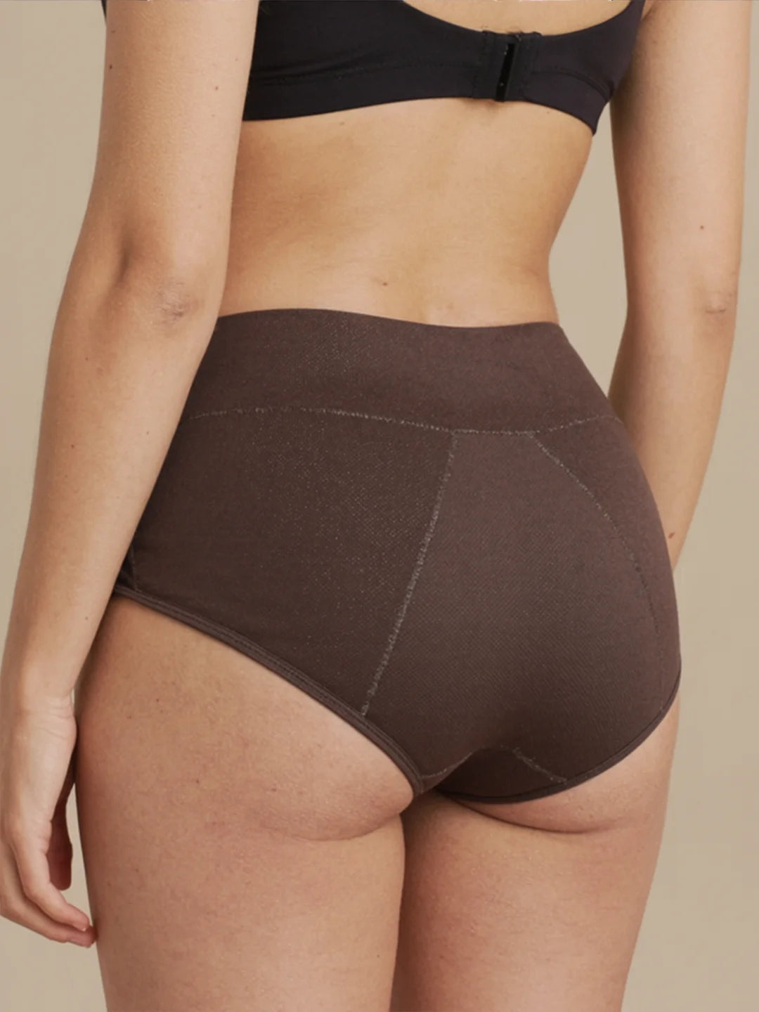 Huggster Brief | Pakke med 10 | Kraftig Urinlækage | 100% lækagesikker, dag & nat | Mørkebrun