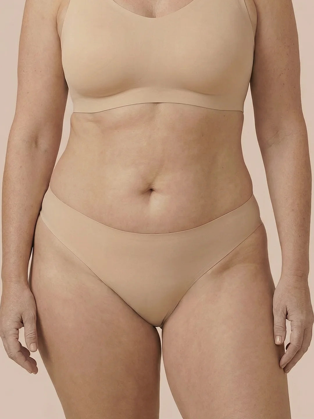 Sømløs Brazilian | Let urinlækage | Ultrablød & sømløs | 100% lækagesikker & økologisk bomuld | Apricot