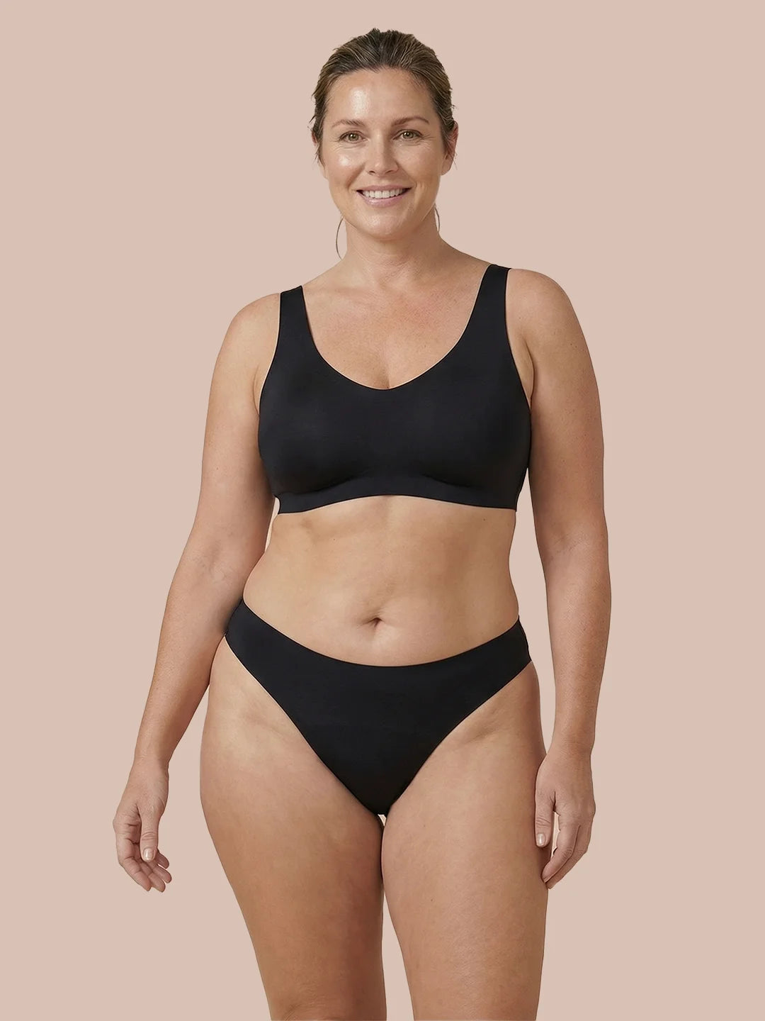 Sømløs Brazilian | Let urinlækage | Ultra blød & sømløs | 100% lækagesikker & økologisk bomuld | Sort | Menstruationstrusser