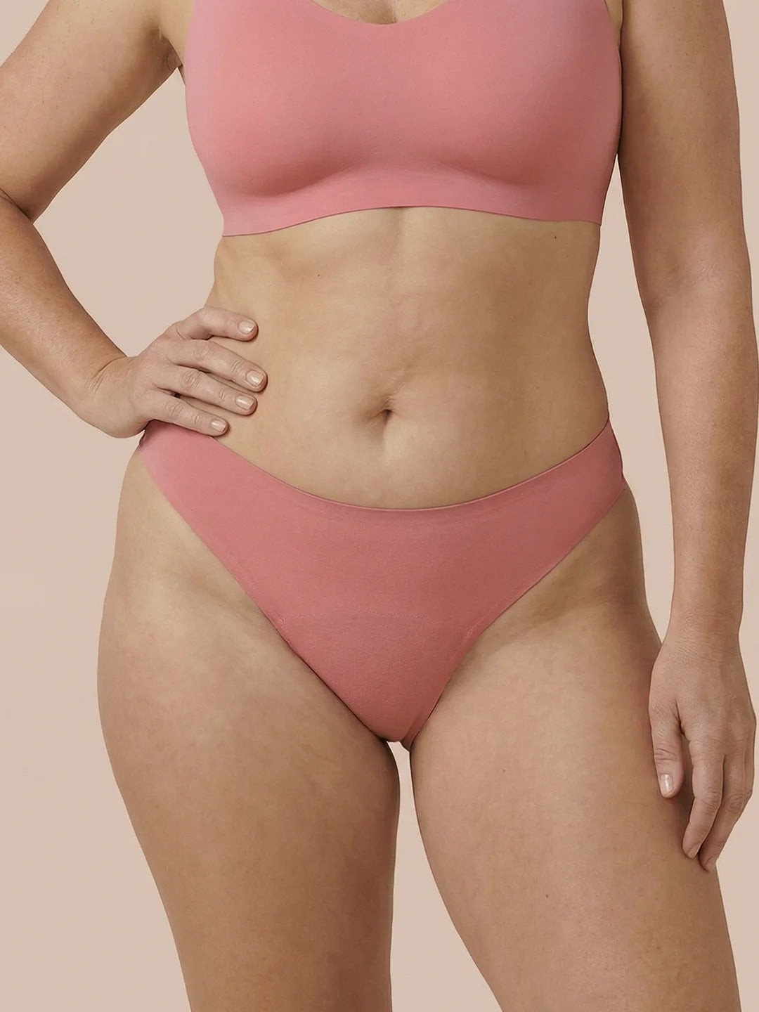 Naadloze Brazilian | Let urinlækage | Ultra blød & sømløs | 100% lækagesikker & Økologisk Bomuld | Lyserød