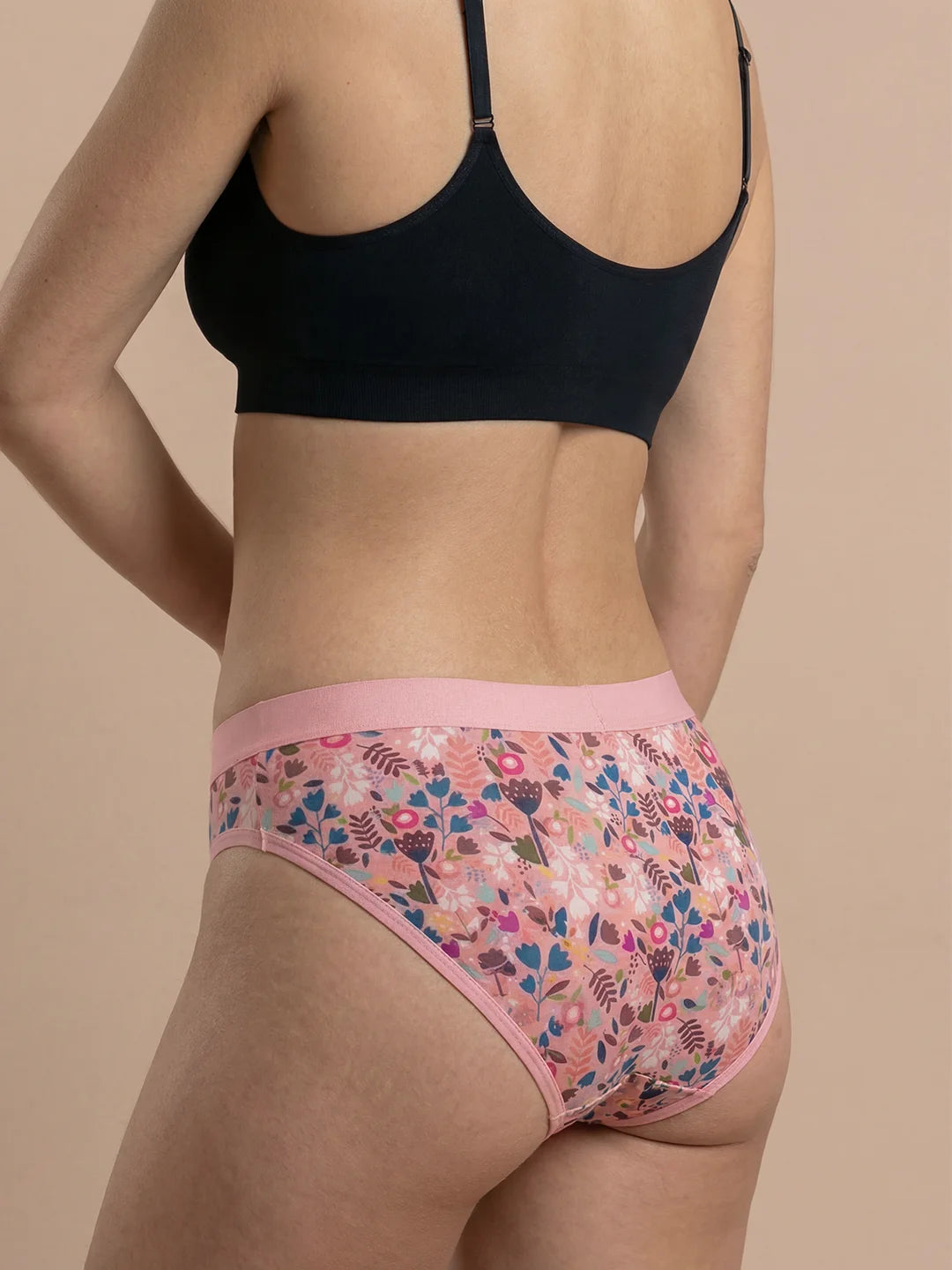 Flow | Girl Power | Menstruationstrusser til teenagere