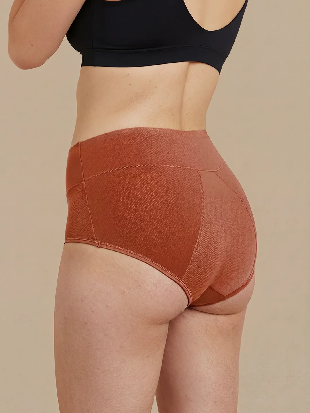 Huggster Brief | 100% lækagesikker, dag & nat | Orange | Menstruationstrusser