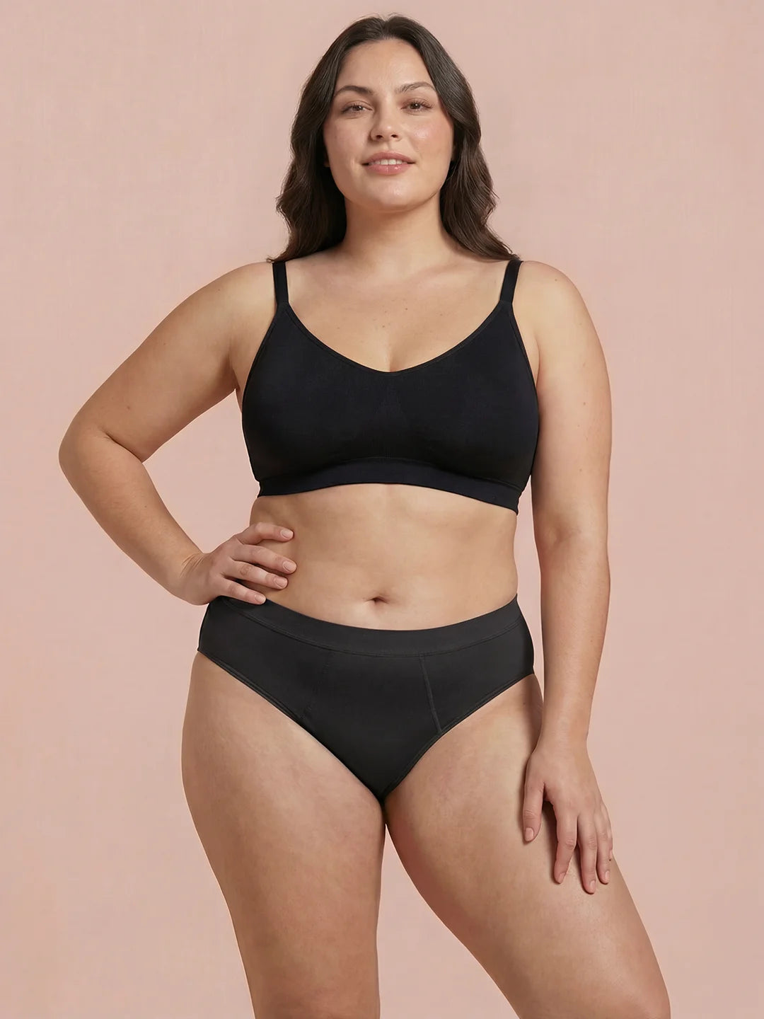 Invisible Hugger | 100% lækagesikker, dag & nat | Sort | Menstruationstrusser