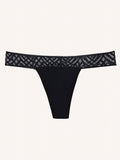 Menstruatie ondergoed zwart, losse invisible string in vooraanzicht tegen een lichte achtergrond